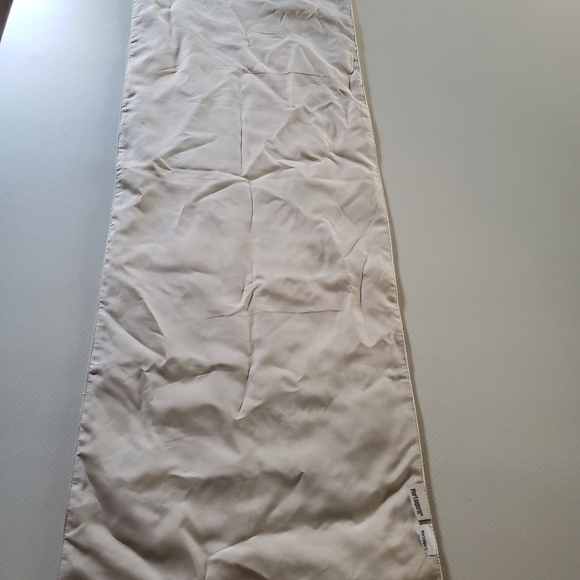 Beautiful Teal and Bronze Peacock Feather Tapestry - Picture 12 of 15